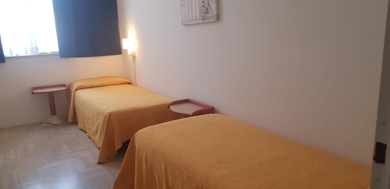 Hotel Monaco - Parcheggio Incluso Min 2 Gg Milano Marittima Rum bild