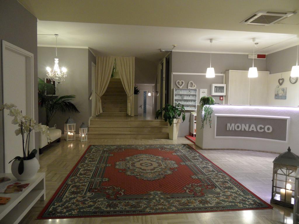 Hotel Monaco - Parcheggio Incluso Min 2 Gg Milano Marittima Exteriör bild