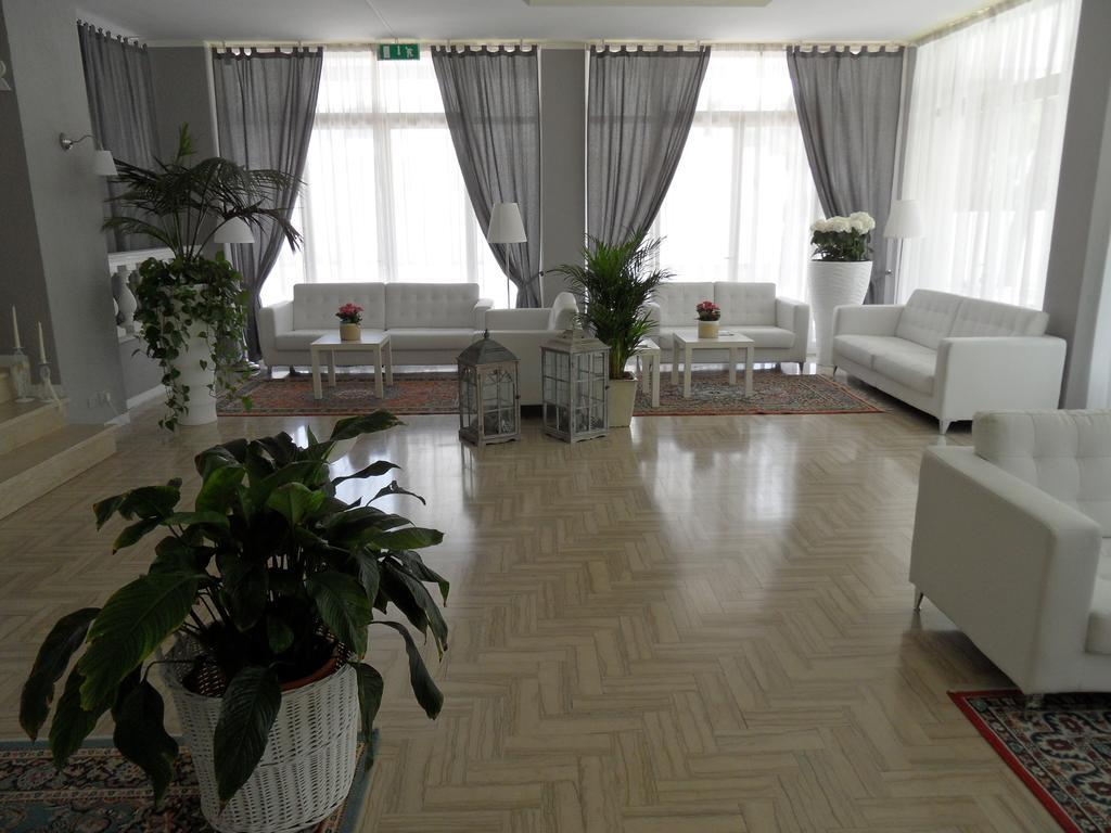 Hotel Monaco - Parcheggio Incluso Min 2 Gg Milano Marittima Exteriör bild